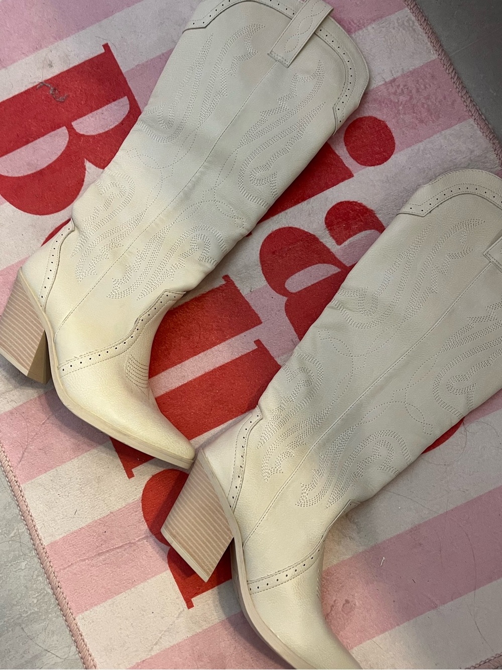 NWT Cream Tall Western Boot with Block Heel - Picture 2 of 8
